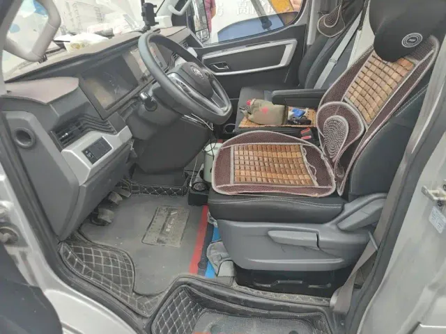 Dongfeng Yufeng — Фото автомобиля 7