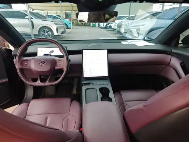 Nio ET5 Touring — Фото автомобиля 9