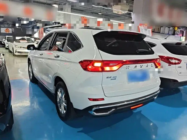 Haval M6 — Фото автомобиля 4