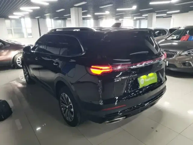 Buick Envision Plus — Фото автомобиля 4