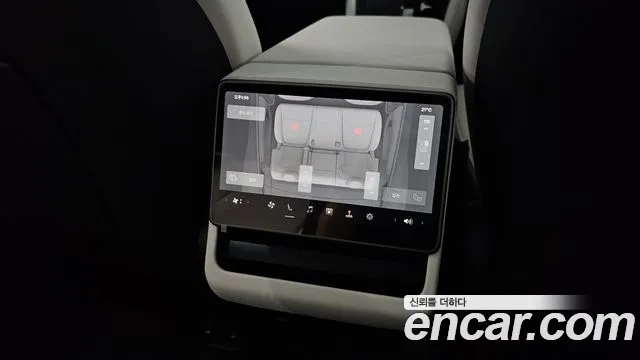 Tesla Model Y — Фото автомобиля 29