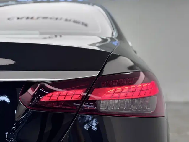 Mercedes-Benz E-Class — Фото автомобиля 6