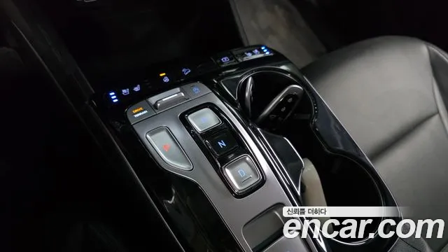 Hyundai Tucson Tucson (NX4) Дизель 2.0 4WD — Фото автомобиля 9