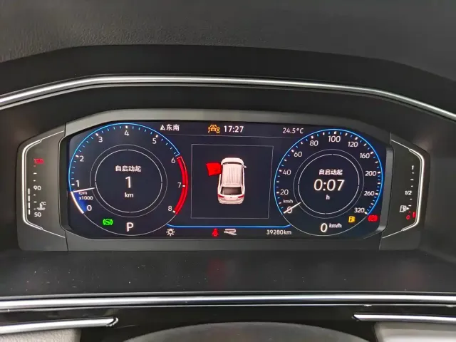 Volkswagen Tiguan L — Фото автомобиля 9