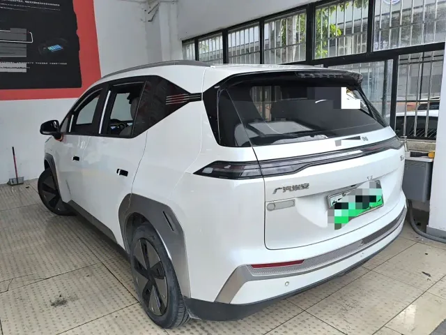 GAC Aion Y — Фото автомобиля 4