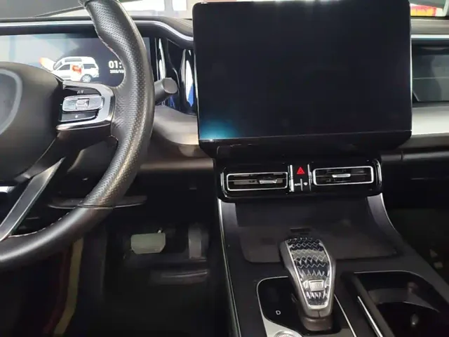 GAC Trumpchi GS8 — Фото автомобиля 9