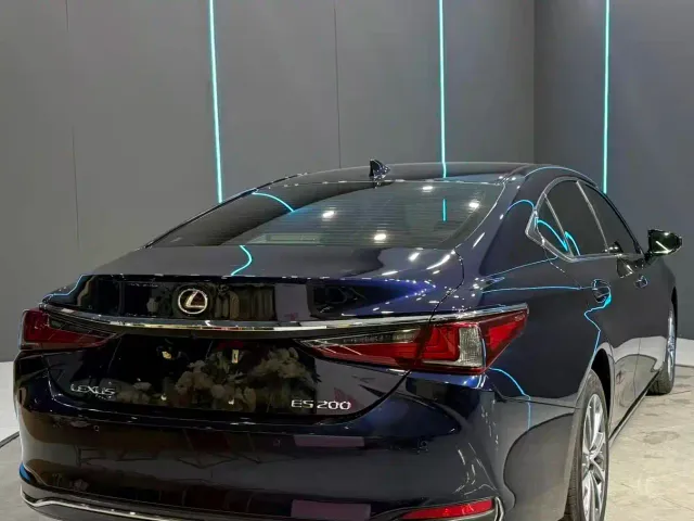 Lexus ES — Фото автомобиля 6
