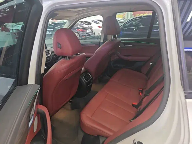 BMW X3 — Фото автомобиля 16