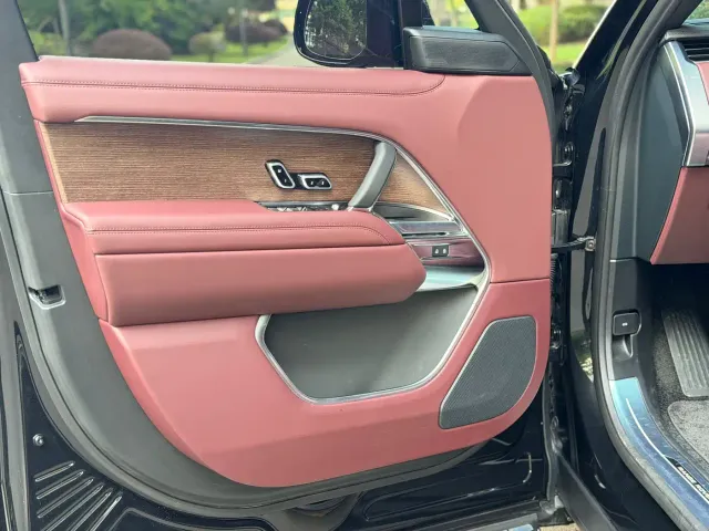 Land Rover Range Rover — Фото автомобиля 13