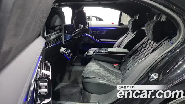 Mercedes-Benz S-Class — Фото автомобиля 11