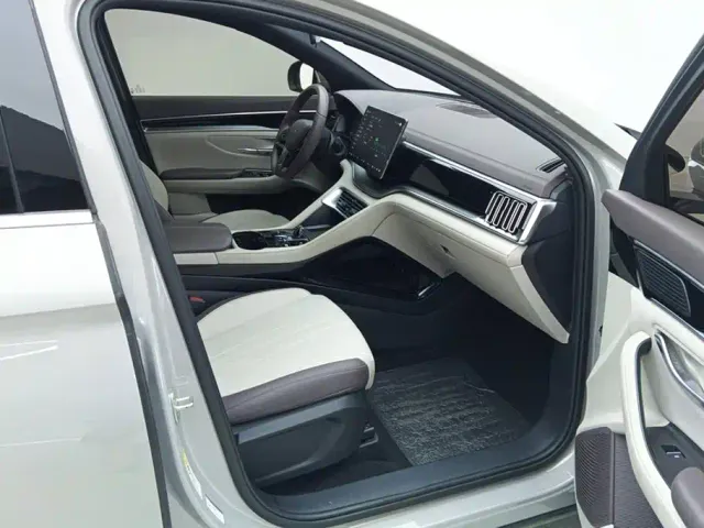 BYD Song PLUS — Фото автомобиля 8