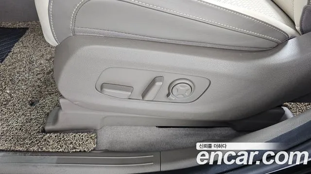 Kia Carnival 4th Gen — Фото автомобиля 30