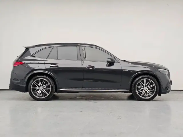 Mercedes-Benz Mercedes-Benz GLC AMG 2024 AMG GLC 43 4MATIC — Фото автомобиля 15