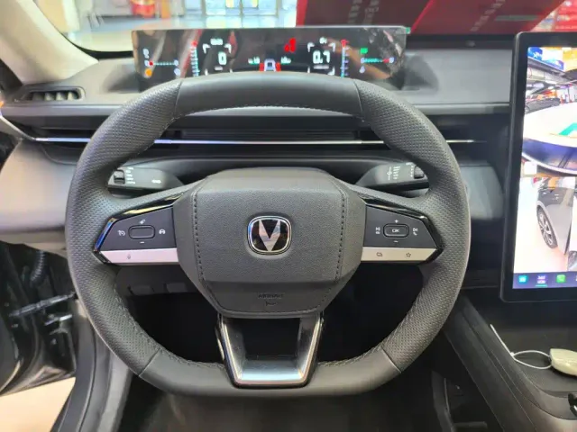 Changan Eado — Фото автомобиля 13