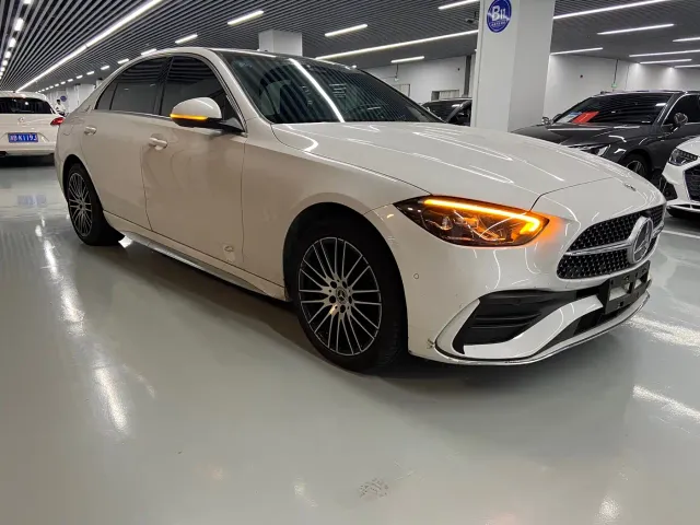 Mercedes-Benz C-Class — Фото автомобиля 3