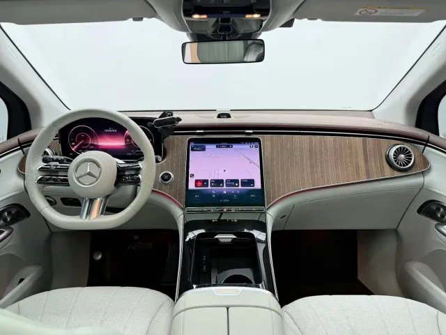 Mercedes-Benz EQE SUV — Фото автомобиля 7