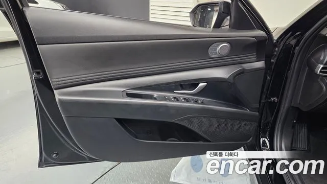 Hyundai AVANTE Avante (CN7) — Фото автомобиля 23