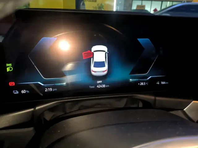 BMW i3 — Фото автомобиля 11