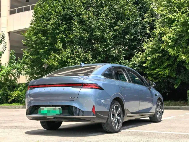 Xpeng P5 — Фото автомобиля 8