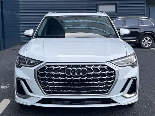 Audi Q3 — Фото автомобиля 2