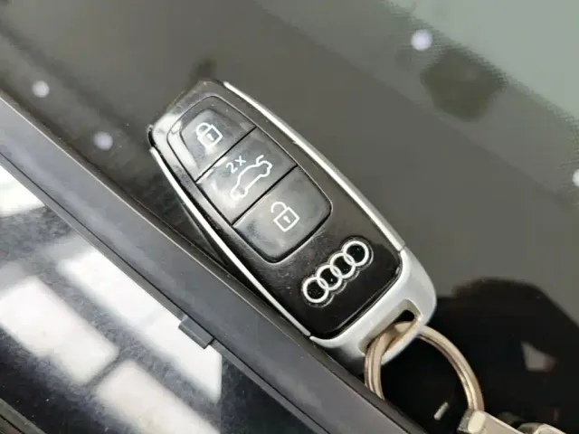 Audi A6L — Фото автомобиля 8