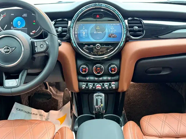 MINI Hatch — Фото автомобиля 26