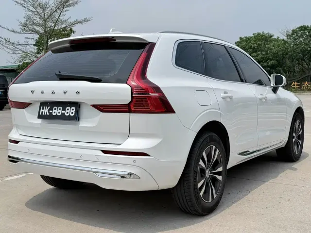 Volvo XC60 — Фото автомобиля 7
