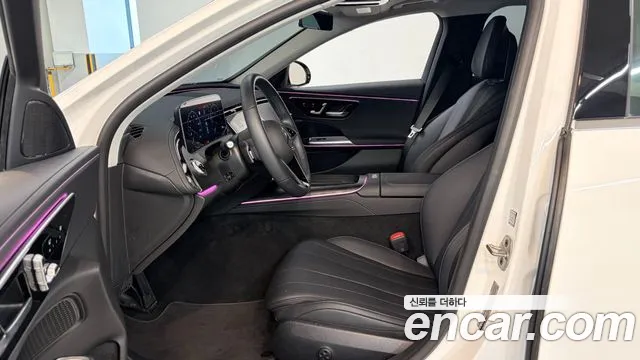 Mercedes-Benz E-Class — Фото автомобиля 11