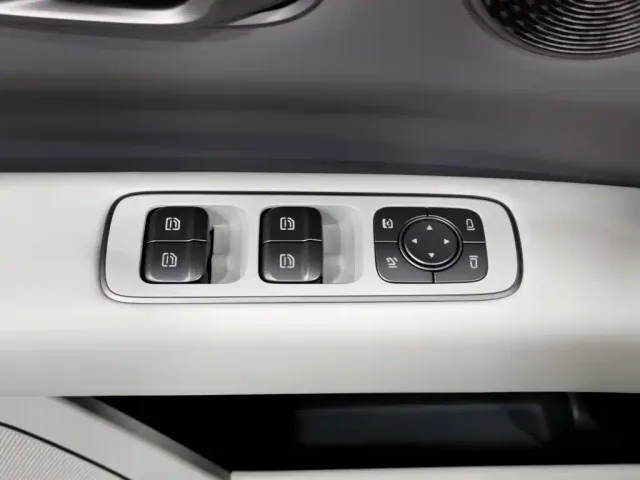 Li Auto i6 — Фото автомобиля 9