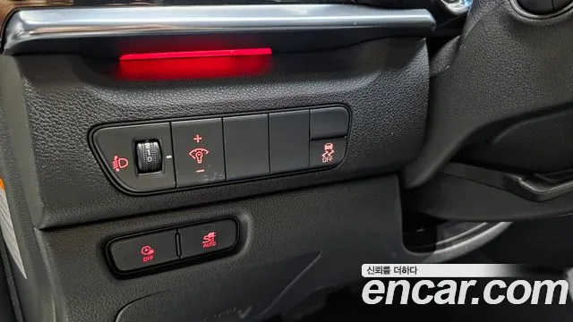 Kia Niro — Фото автомобиля 27
