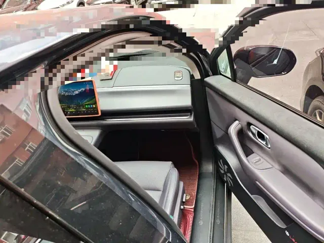 Leapmotor C10 — Фото автомобиля 19