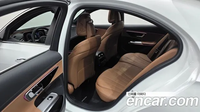 Mercedes-Benz E-Class W214 — Фото автомобиля 25