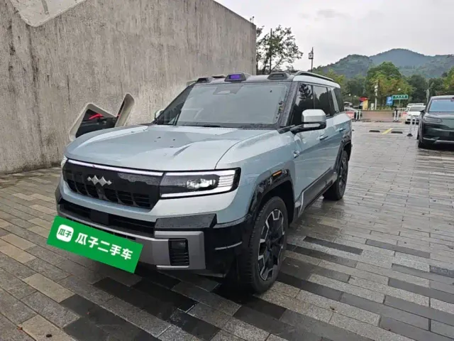 Фотография автомобиля — BYD FangChengBao Leopard 8