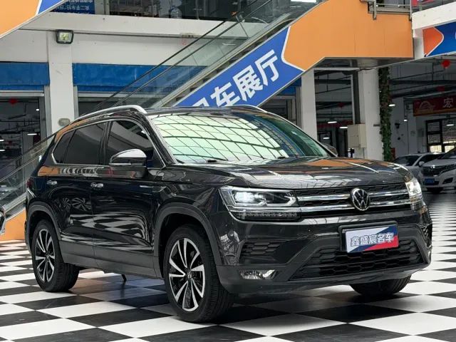 Volkswagen Tharu — Фото автомобиля 3