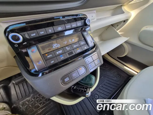 Hyundai Casper Electric — Фото автомобиля 10