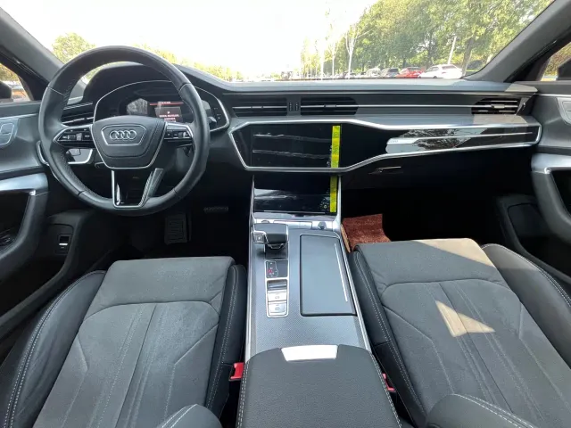 Audi A6L — Фото автомобиля 8
