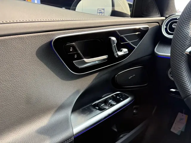 Mercedes-Benz C-Class — Фото автомобиля 15