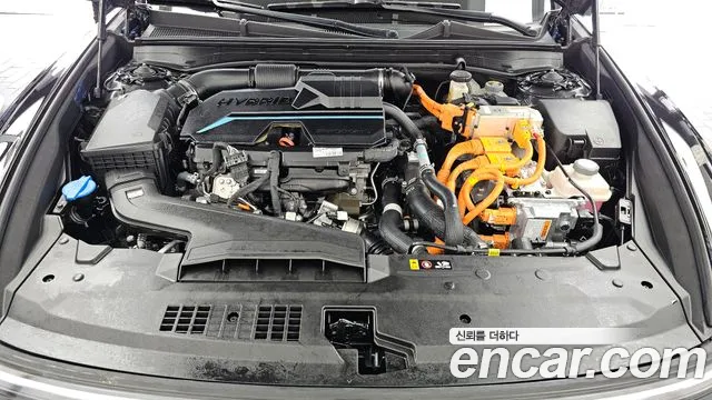 Hyundai Grandeur GN7 — Фото автомобиля 9