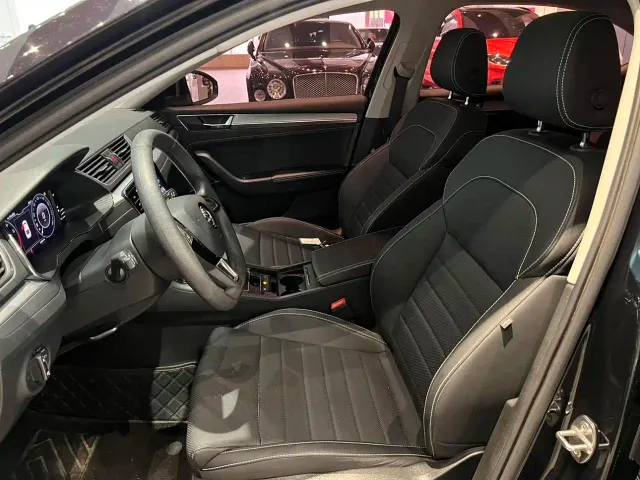 Skoda Superb — Фото автомобиля 7