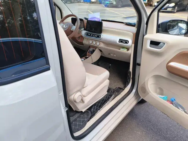 Wuling Hongguang Mini EV — Фото автомобиля 18