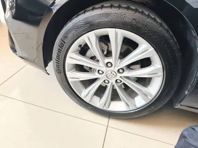 Buick Regal — Фото автомобиля 22