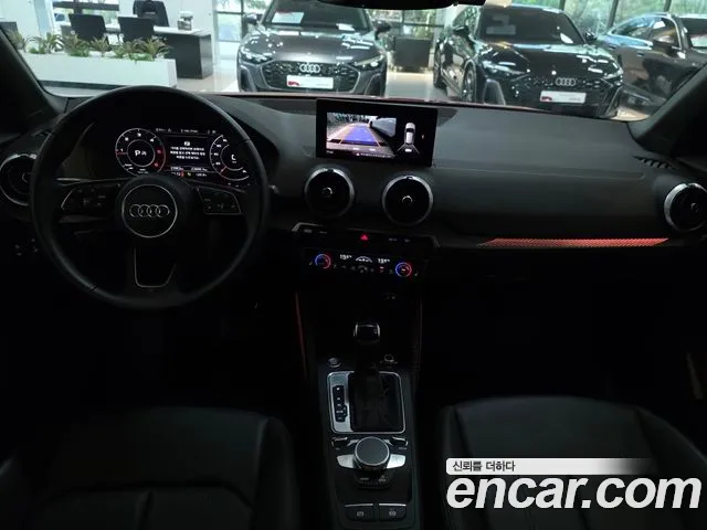 Audi Q2 — Фото автомобиля 10