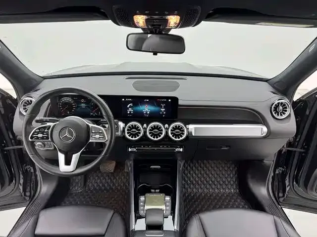 Mercedes-Benz GLB-Class — Фото автомобиля 4