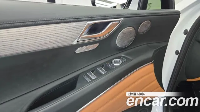 Genesis GV80 — Фото автомобиля 27