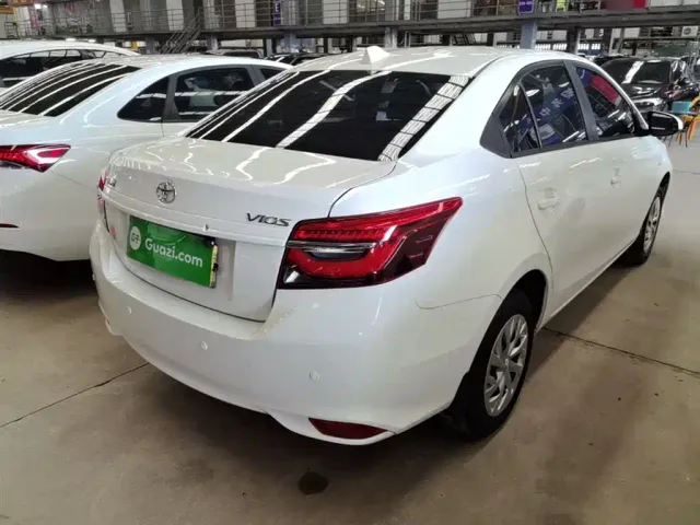 Toyota Vios — Фото автомобиля 6
