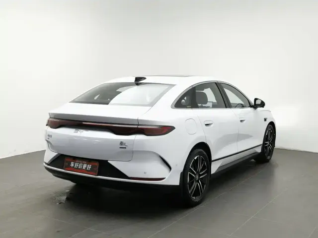 BYD Qin L — Фото автомобиля 2