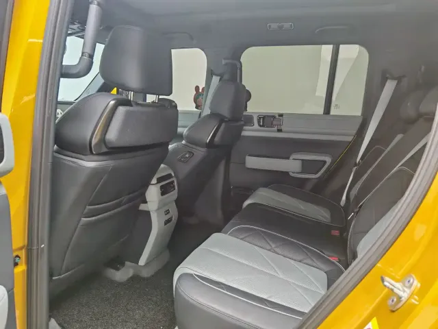 BYD FangChengBao Leopard 5 — Фото автомобиля 9