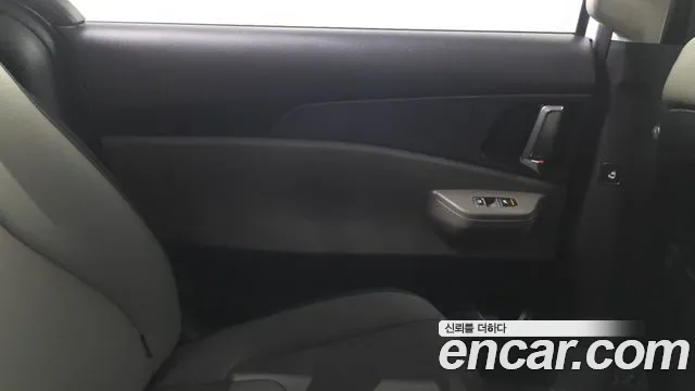 Kia Carnival — Фото автомобиля 14