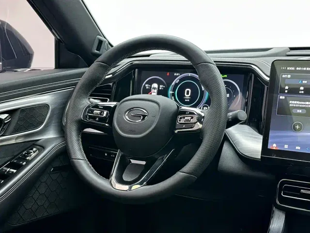 GAC Trumpchi GS8 — Фото автомобиля 19
