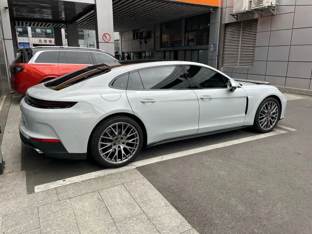Porsche Panamera — Фото автомобиля 5